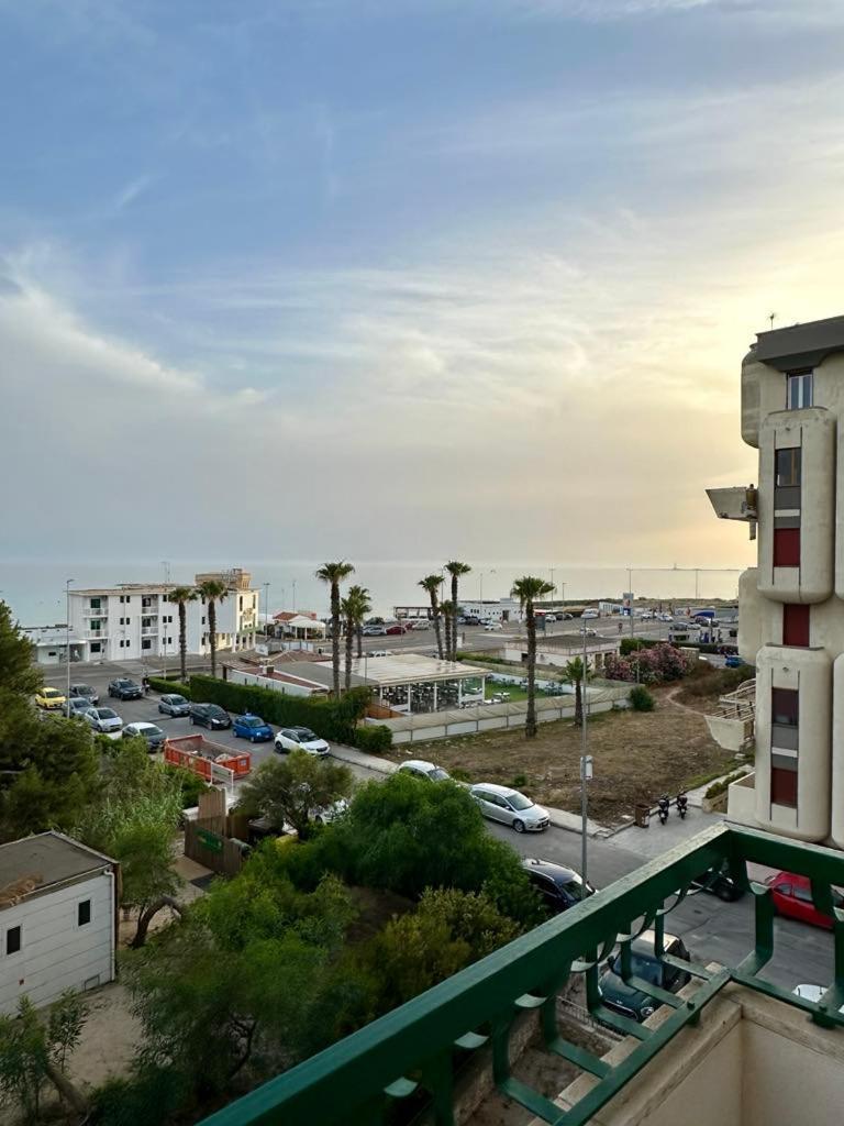 Sea View Apartment Gallipoli Exterior photo